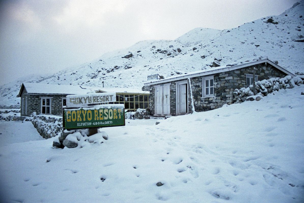 15 Gokyo After A Snowfall Early Morning In Cloudy Conditions